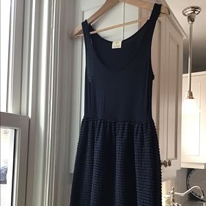 Navy sleeveless jersey dress - ruffled skirt
